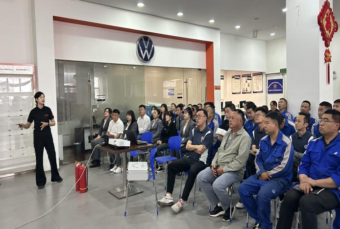 提升应急能力 筑牢安全防线&mdash;&mdash;汽贸公司开展消防应急知识培训暨疏散逃生灭火演练活动